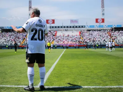La campaña que busca poner el nombre de Carlos Caszely en un sector del Estadio Monumental