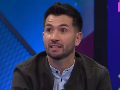 Carlos Villanueva declara su admiración por futbolista de Colo-Colo: «Me gusta mucho cómo juega»