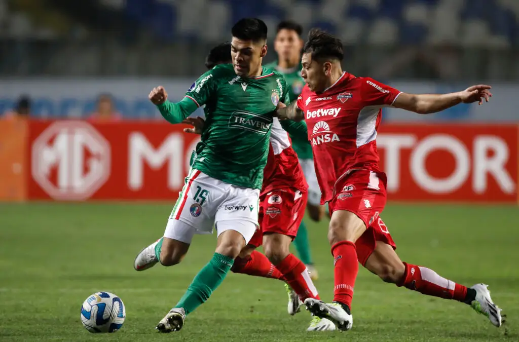 Cinco clubes del fútbol chileno terminaron su vínculo con Betway.