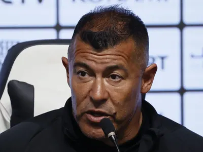 Los 3 futbolistas que Jorge Almirón sacó de la citación para enfrentar a Universidad Católica