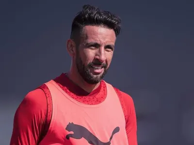 ¿Aceptará el Huaso? Colo-Colo presentó un ofrecimiento formal para fichar a Mauricio Isla