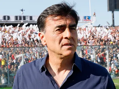 Gustavo Quinteros es candidato a dirigir a gigante sudamericano: podría reencontrarse con dos ex Colo-Colo