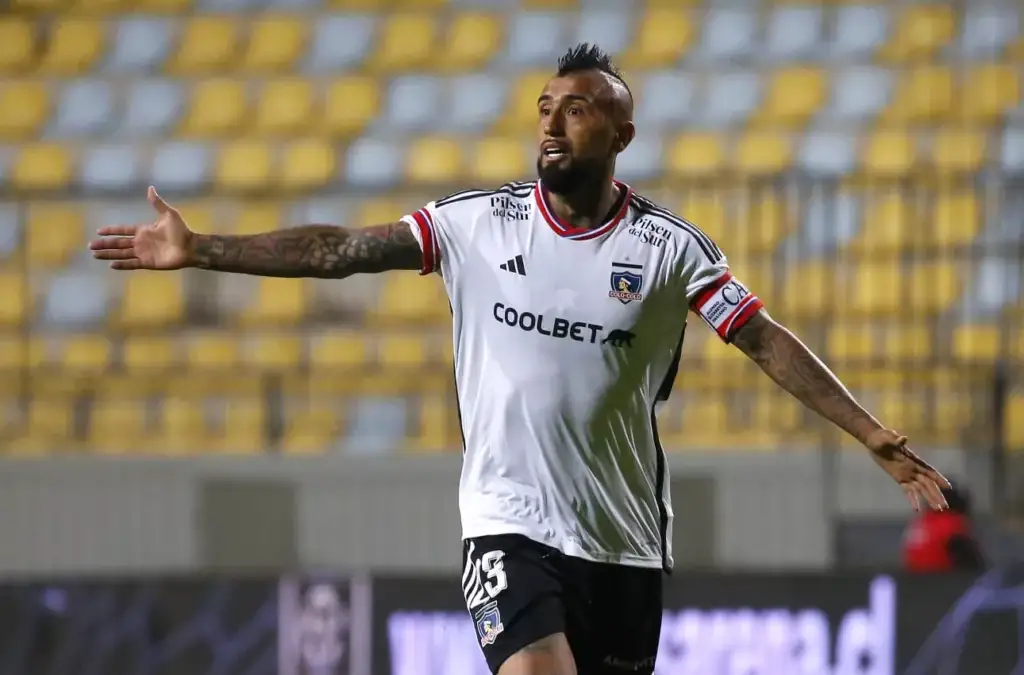 Arturo Vidal caapitán.