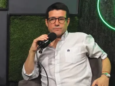«A nadie le importa Colo-Colo»: Francisco Eguiluz cuestiona a ByN por la continuidad de Jorge Almirón