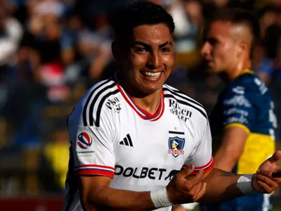 ¿Vuelve? Aseguran que Jordhy Thompson fue ofrecido como refuerzo para Colo-Colo
