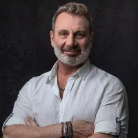 Marcelo Barticciotto reveló el nombre del DT que contactó Colo-Colo para reemplazar a Jorge Almirón