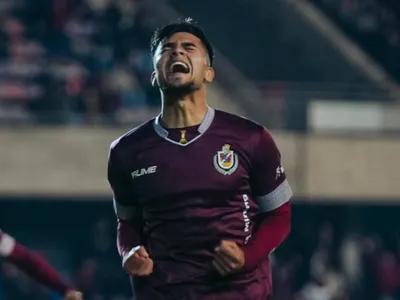 Fue enviado a préstamo desde Colo-Colo, cambió de posición y hoy es clave en Deportes La Serena