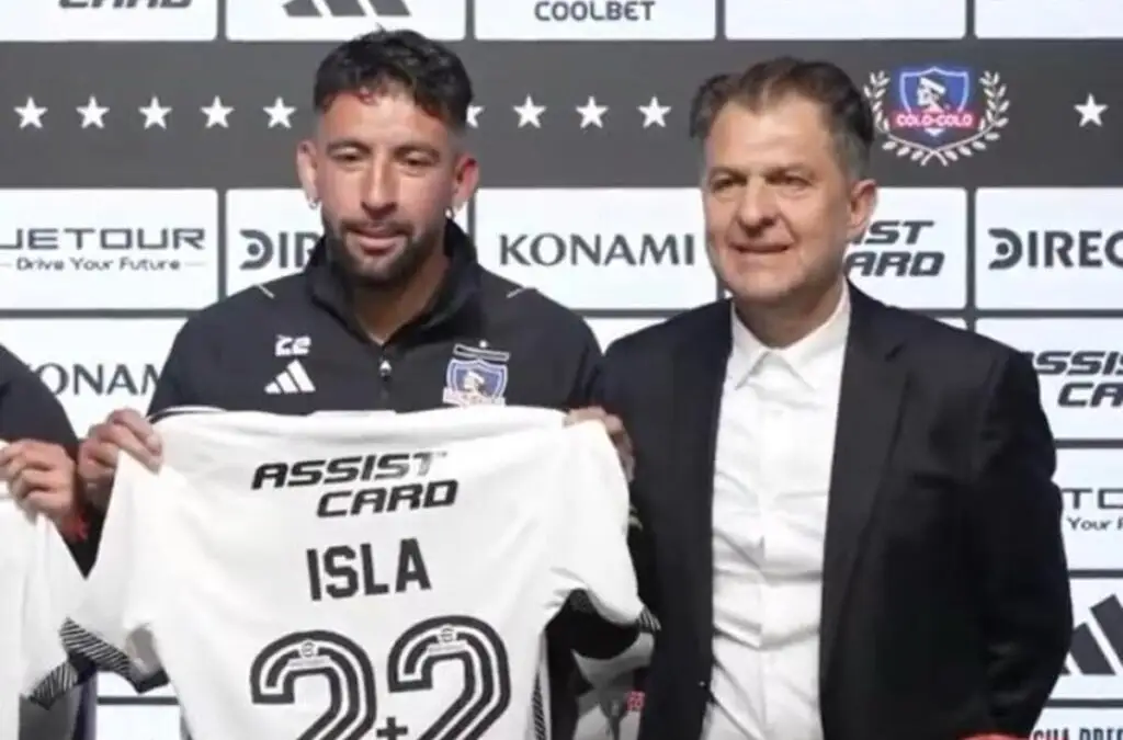 Mauricio Isla se transformó en refuerzo de Colo-Colo.