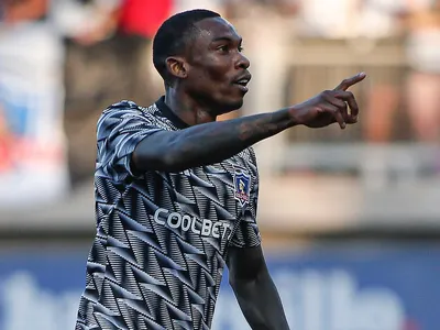 Con Fabián Castillo a la cabeza: La formación que ensayó Colo-Colo para enfrentar a Ñublense