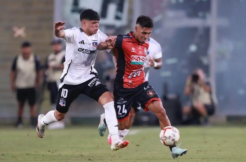 El mediocampista tuvo un correcto desempeño en el equipo visitante. Foto: Felipe Zanca/Photosport.