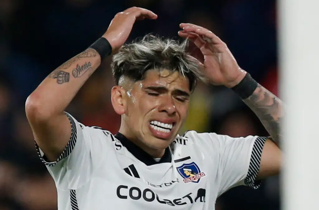 Carlos Palacios es uno de los jugadores más criticados por los hinchas de Colo-Colo.