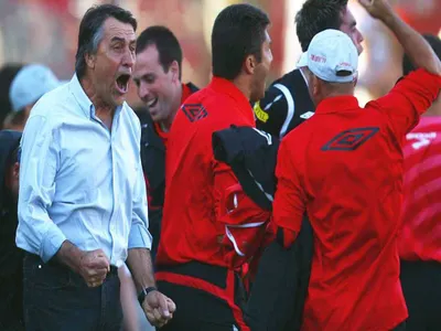 Ex entrenador albo envió un arengador mensaje a Colo-Colo para su desafío en Libertadores