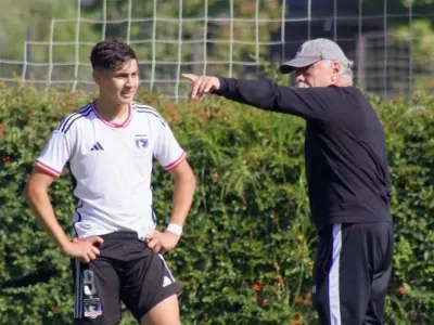 Heredó los goles: Nieto de Carlos Caszely brilla en las series menores y otra vez fue clave para Colo-Colo
