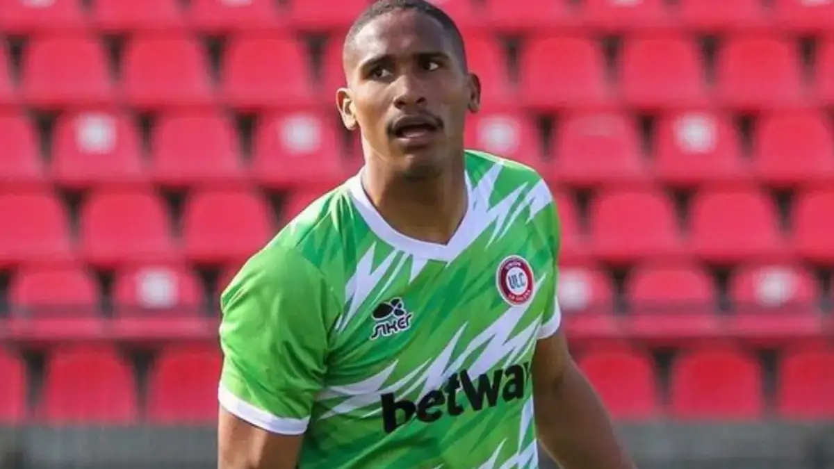 Omar Carabalí en su paso por Unión La Calera antes de volver a Colo-Colo