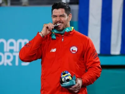 «Soy hincha de pequeño»: Medallista en los Juegos Panamericanos le declara todo su amor a Colo-Colo