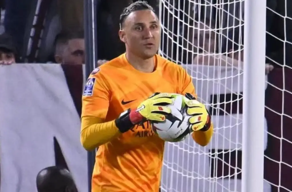 Keylor Navas sería una alternativa para Colo-Colo.
