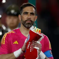 Confirmado: Revelan la decisión final que tomó Claudio Bravo ante el interés de Colo-Colo por ficharle