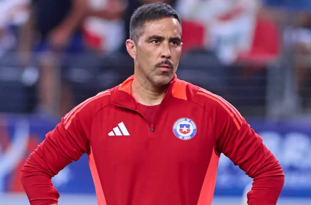 Claudio Bravo podría volver a la acción.