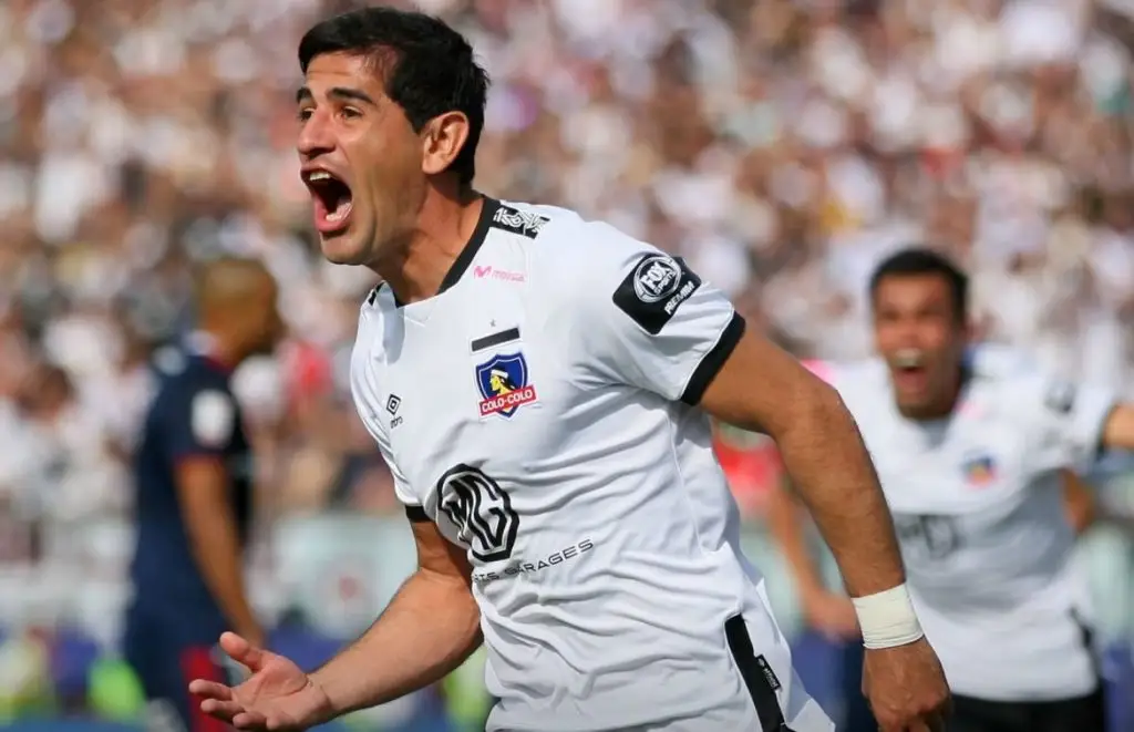 Julio Barroso fue catalogado como el mejor defensor central extranjero en la historia de Colo-Colo.