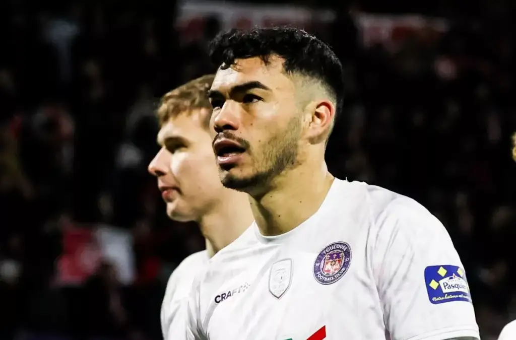 Gabriel Suazo ya no es titular indiscutido en el Toulouse.