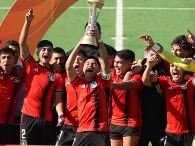 «Lo necesitamos»: Hinchas piden subir a juvenil al primer equipo de Colo-Colo