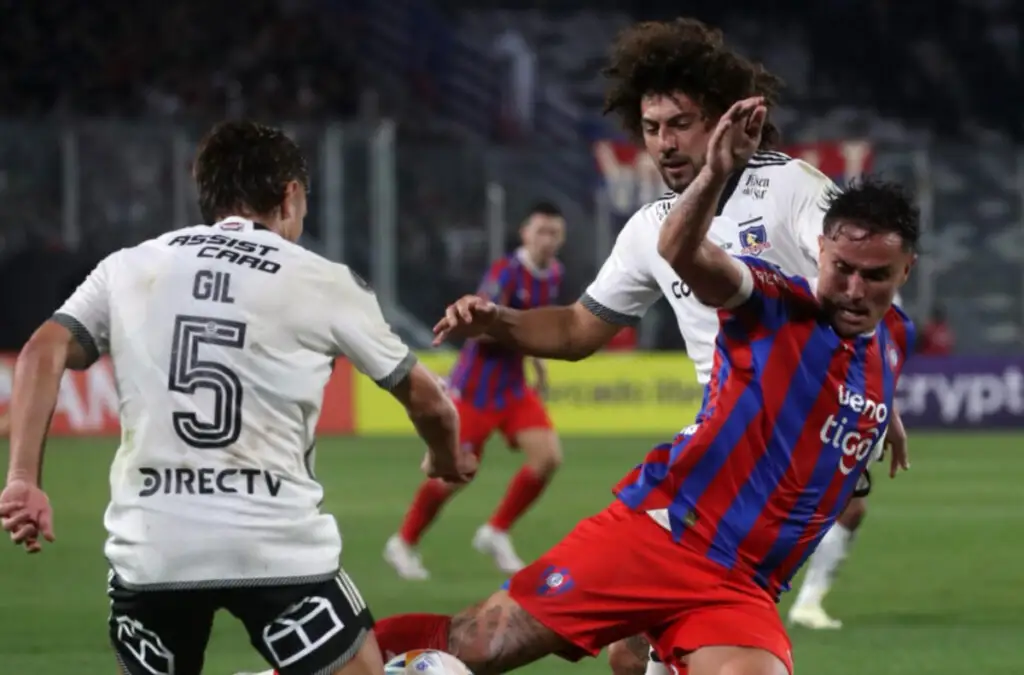 Colo-Colo enfrentará a Cerro Porteño en la última fecha de la fase de grupos de Copa Libertadores.