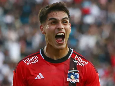 Valdivia confirma importante noticia sobre Erick Wiemberg a Colo-Colo: «Vamos corriendo»