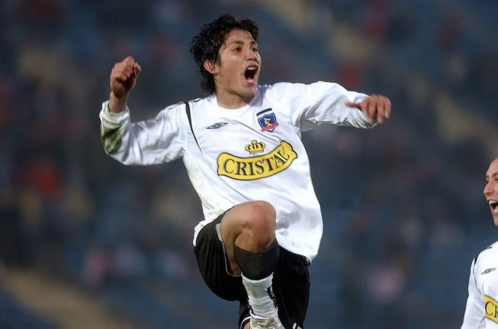 El Presidente Gabriel Boric dedicó sentidas palabras para Matías Fernández tras su anunciado retiro y recordó su temporada 2006 en Colo-Colo.