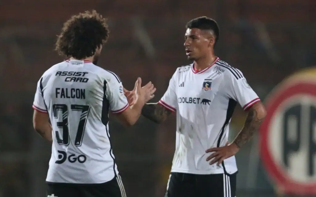 Alan Saldivia será titular en Colo-Colo y reemplazará al lesionado Ramiro González.