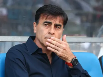 Gustavo Quinteros se entromete en el camino de Colo-Colo y le gana la lucha por refuerzo