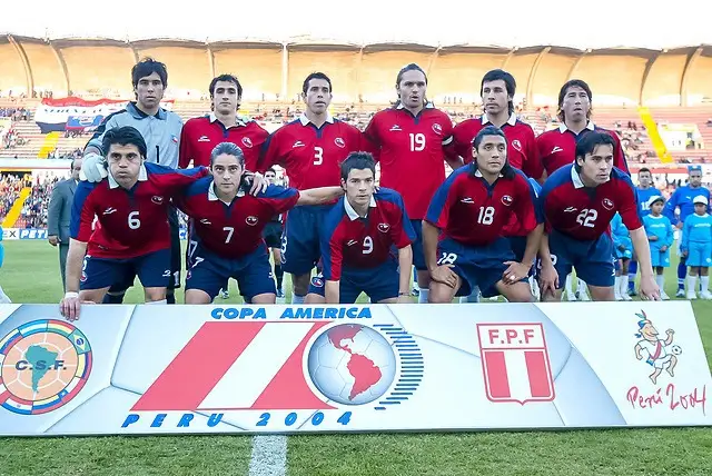 Claudio Bravo inició su participación en la Copa América durante la versión 2004.