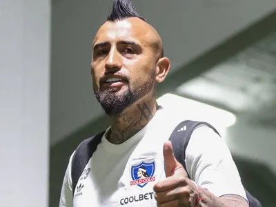 Arturo Vidal escoge a su candidato para ser el arquero de Colo-Colo en 2025: «Me gustaría más…»