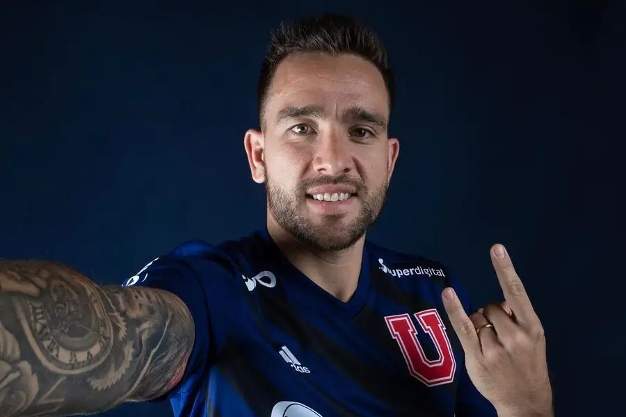 Matías Zaldivia dejó atrás siete temporada en Colo-Colo para fichar por Universidad de Chile.