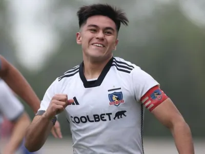 Debutó ante Puerto Montt, anotó y fue elegido la figura en la goleada de Colo-Colo Proyección