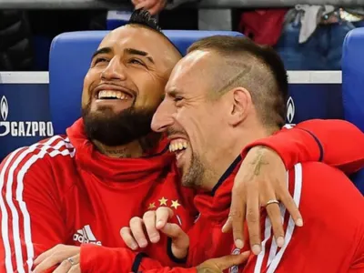 «Me dijo que…»: Arturo Vidal anticipa visita de Franck Ribéry al Estadio Monumental