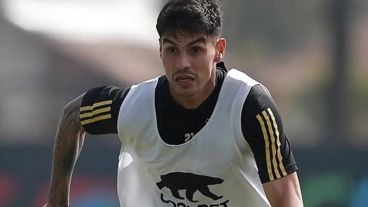 Erick Wiemberg firmó un contrato por las próximas tres temporadas con Colo-Colo.
