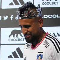 [FOTO] ¿Será capitán? Arturo Vidal tiene lista su jineta personalizada para usar en Colo-Colo