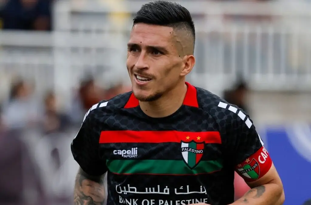 Bryan Carrasco lanza indirecta para Colo-Colo.