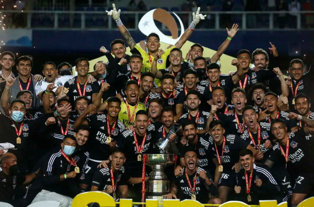 Colo-Colo es el último campeón de la Supercopa tras vencer a Universidad Católica por 2 a 0 en el Estadio Ester Roa Rebolledo.