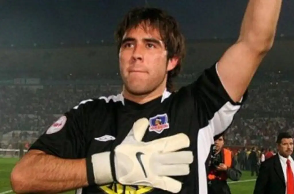 Claudio Bravo se marchó el 2006 del Estadio Monumental.