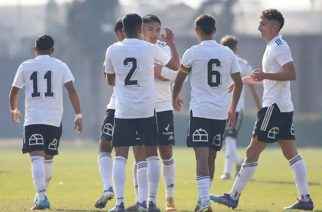 Varios juveniles se llevaron todas las miradas en el amistoso entre Colo-Colo y Racing Club