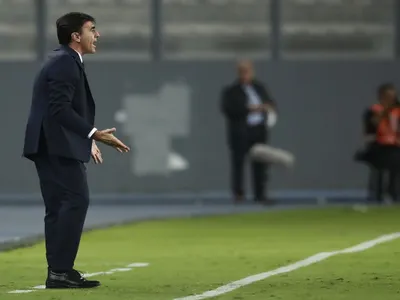 ¿Harán falta? Gustavo Quinteros perdió a cuatro futbolistas para enfrentar a Curicó
