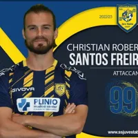 [VIDEO] Con látigo, bicicleta y vuelta al mundo: Así fue la presentación de Christian Santos en el fútbol italiano