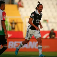La tibia despedida que le brindó Colo-Colo a Christian Santos en su último día como jugador del club