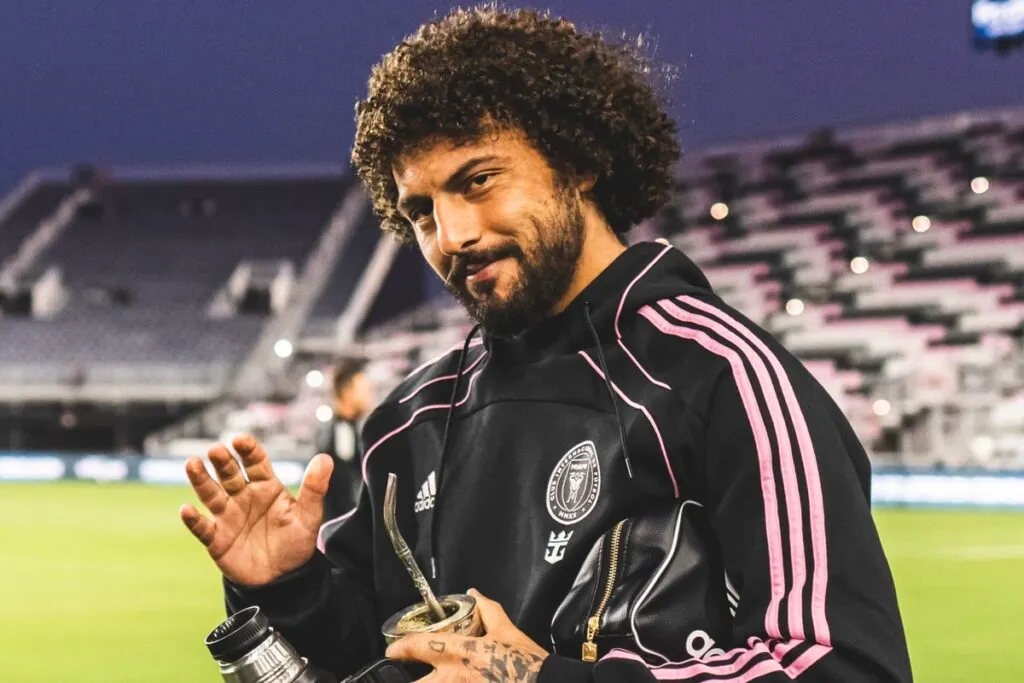 Maximiliano Falcón con indumentaria del Inter Miami.
