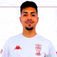 Se frotan las manos: El importante monto que recibirá Colo-Colo tras la venta de Williams Alarcón a Huracán