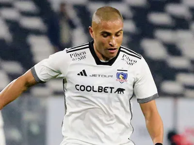 Ya es oficial: Leandro Benegas fue presentado en su nuevo club tras salir de Colo-Colo