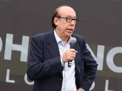 La justificación de Alfredo Stöhwing para regalar autos en medio de las críticas al plantel de Colo-Colo