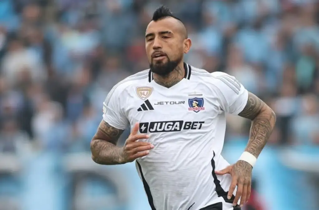 Arturo Vidal fue titular en el partido de Colo-Colo frente a O’Higgins.