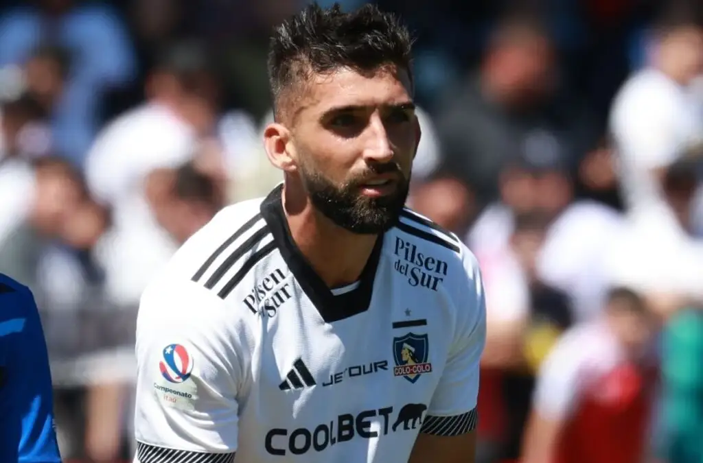 Emiliano Amor es opción para reforzar la defensa en Colo-Colo.